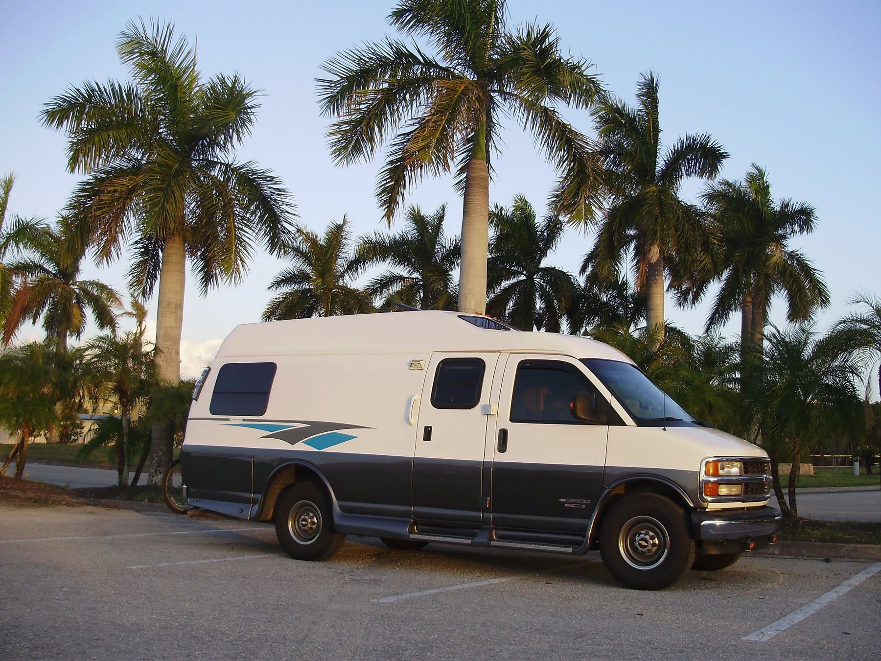 Customer conversion van